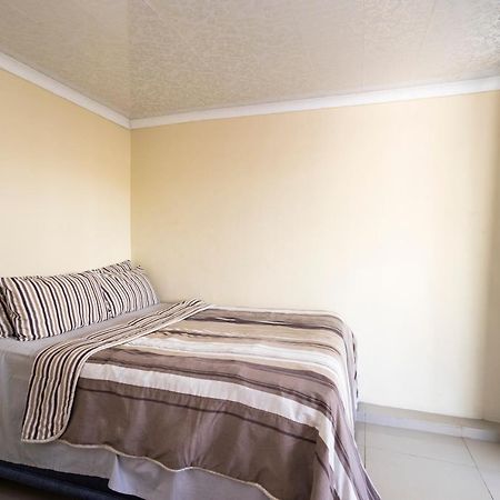 10 Florence street Oakdale Belliville 7530 cape town south African Extérieur photo