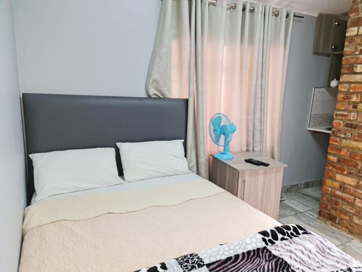 10 Florence street Oakdale Belliville 7530 cape town south African Extérieur photo