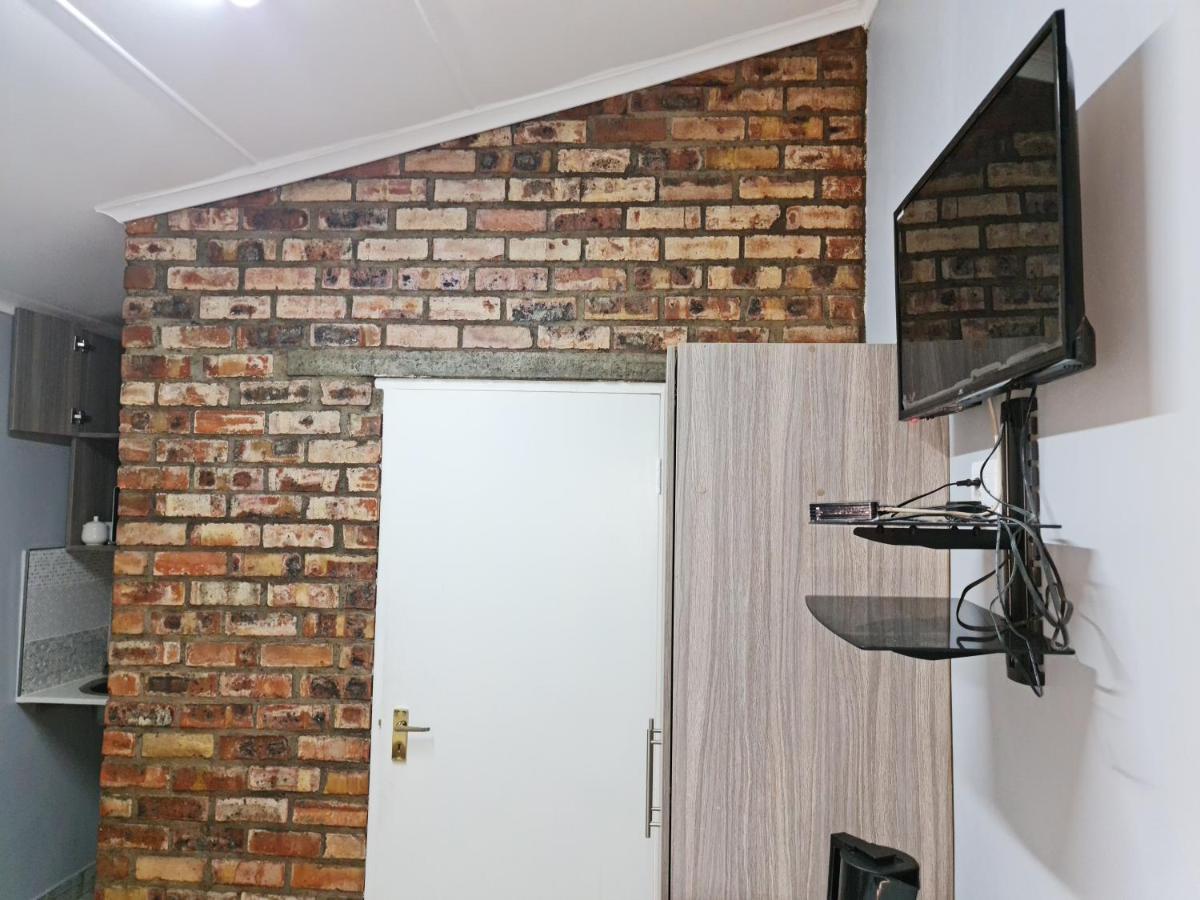 10 Florence street Oakdale Belliville 7530 cape town south African Extérieur photo