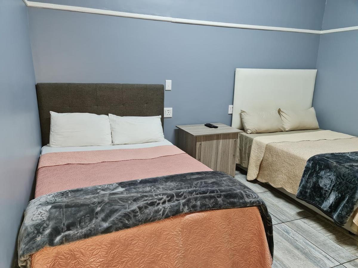 10 Florence street Oakdale Belliville 7530 cape town south African Extérieur photo