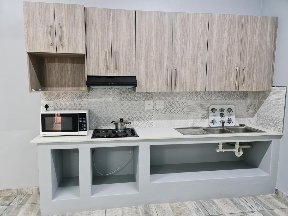 10 Florence street Oakdale Belliville 7530 cape town south African Extérieur photo