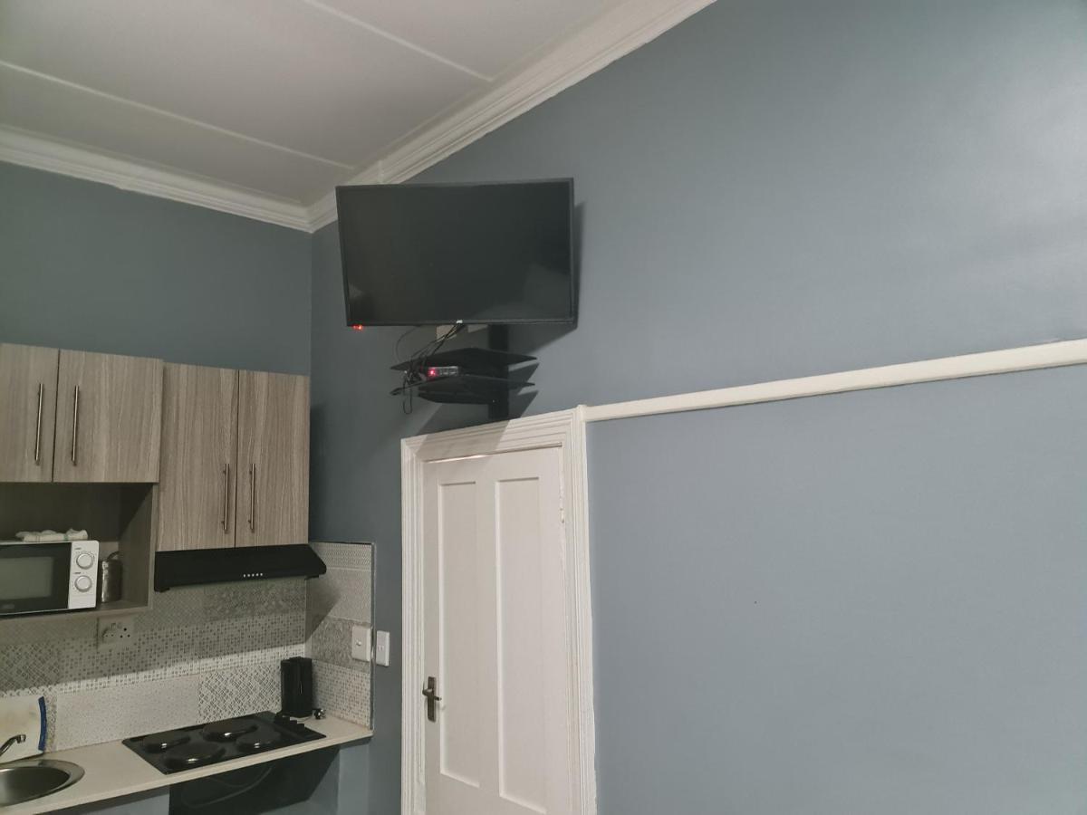 10 Florence street Oakdale Belliville 7530 cape town south African Extérieur photo