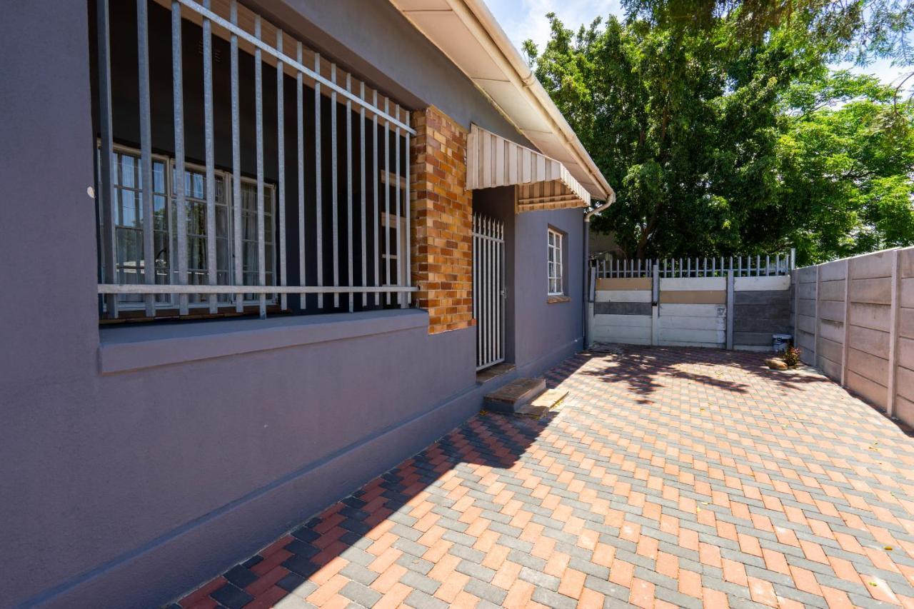 10 Florence street Oakdale Belliville 7530 cape town south African Extérieur photo