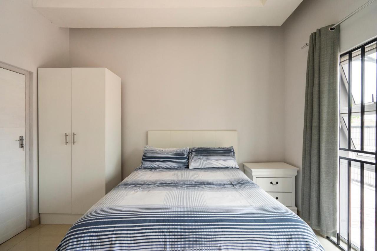 10 Florence street Oakdale Belliville 7530 cape town south African Extérieur photo