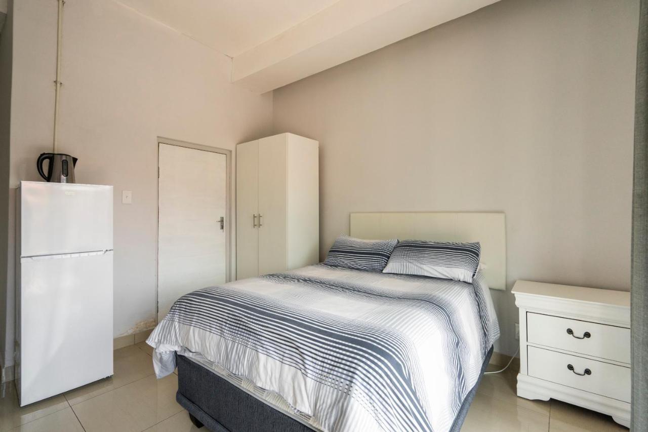 10 Florence street Oakdale Belliville 7530 cape town south African Extérieur photo
